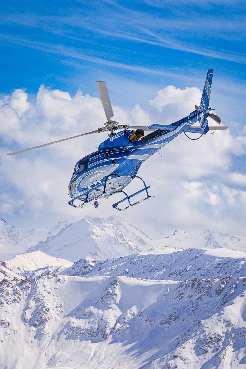 Champagne toast on Kilimanjaro helicopter tour
